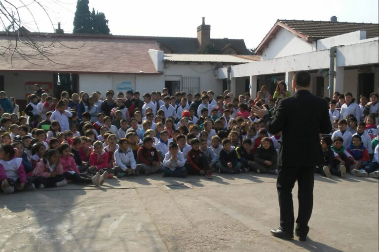 Show de magia infantil en escuelas